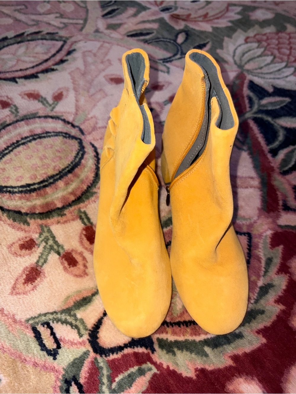 Rockport Yellow Suede Block Heel Ankle Boots with ruffle - Picture 2 of 9